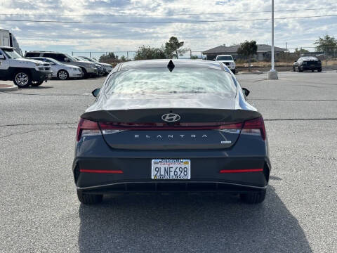 2024 Hyundai Elantra Hybrid Blue