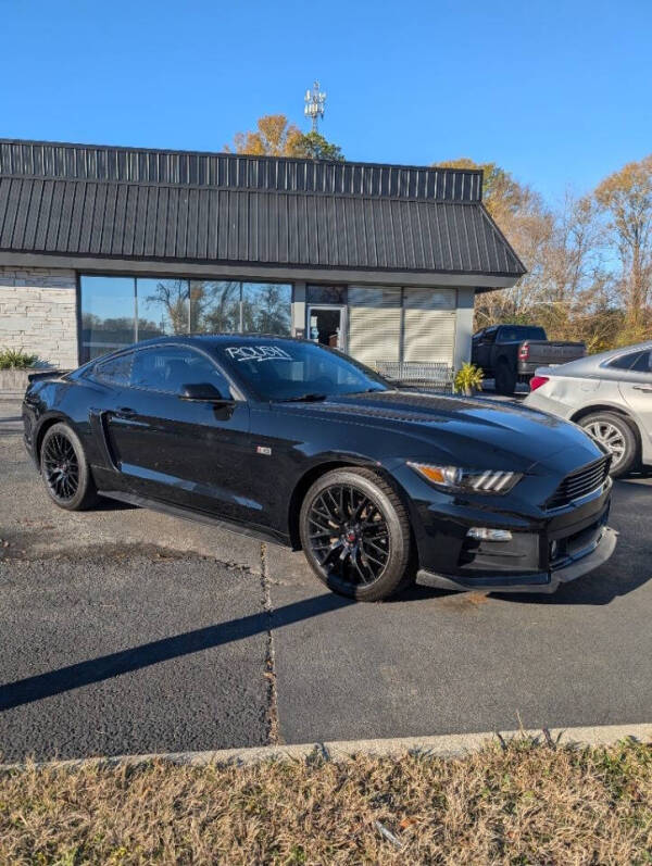 2017 Ford Mustang V6