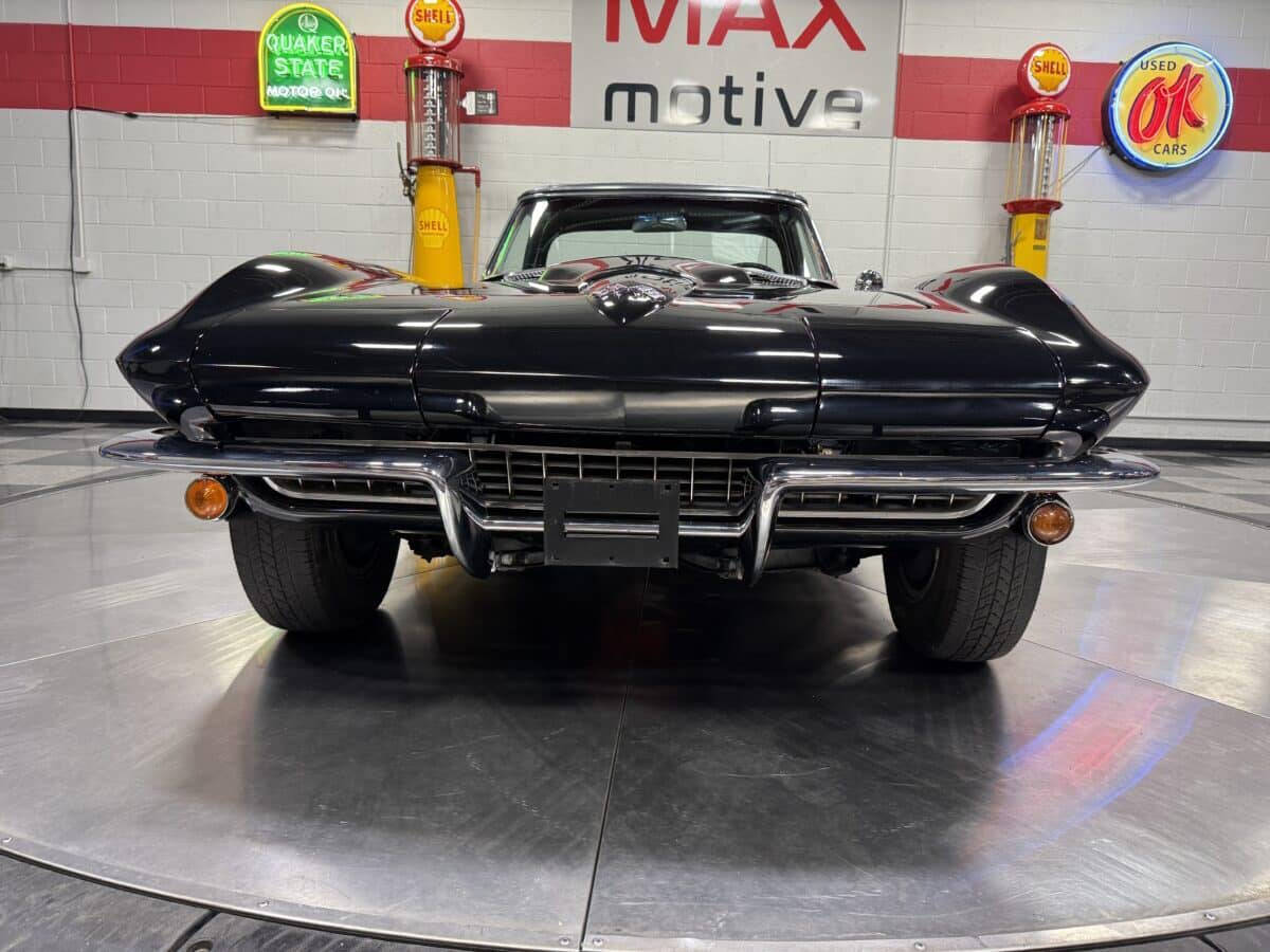 1966 Chevrolet Corvette 37