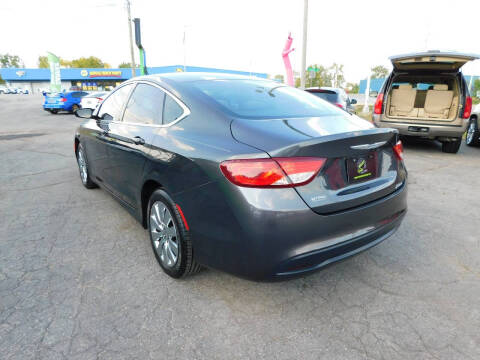 2015 Chrysler 200 LX