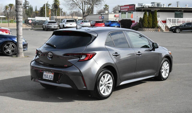 2024 Toyota Corolla Hatchback SE