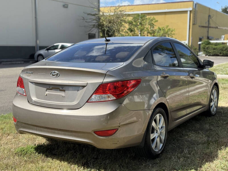 2013 Hyundai Accent GLS