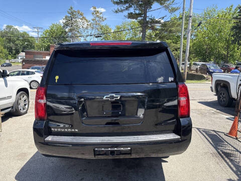 2017 Chevrolet Suburban LT