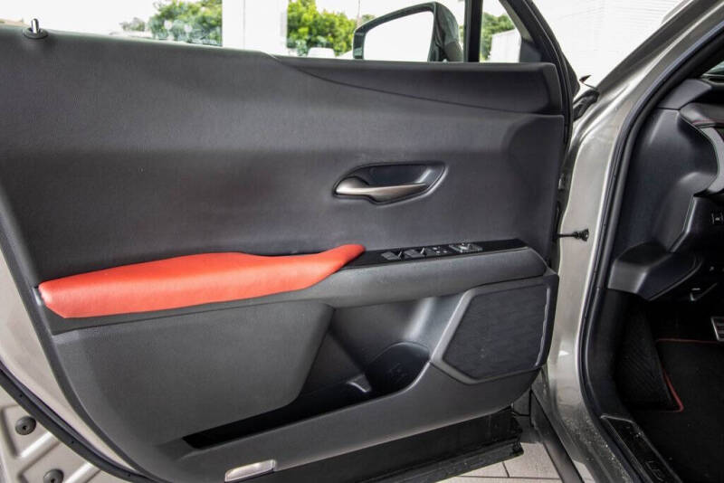 2019 Lexus UX 200 F SPORT