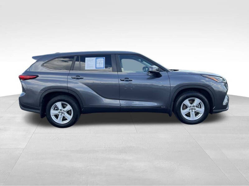2023 Toyota Highlander Hybrid LE