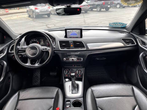 2017 Audi Q3 2.0T quattro Premium Plus