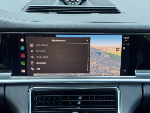 2023 Porsche Panamera 4 E-Hybrid