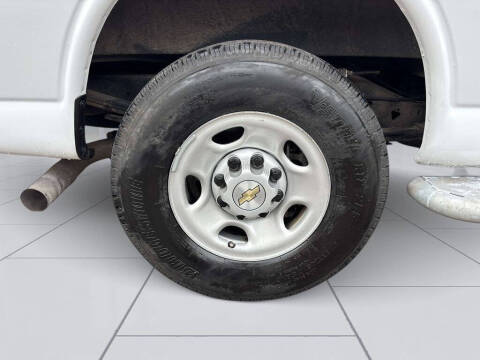 2024 Chevrolet Express 2500