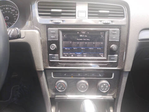 2021 Volkswagen Golf TSI