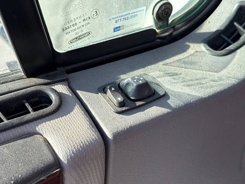 2007 Freightliner M2 106