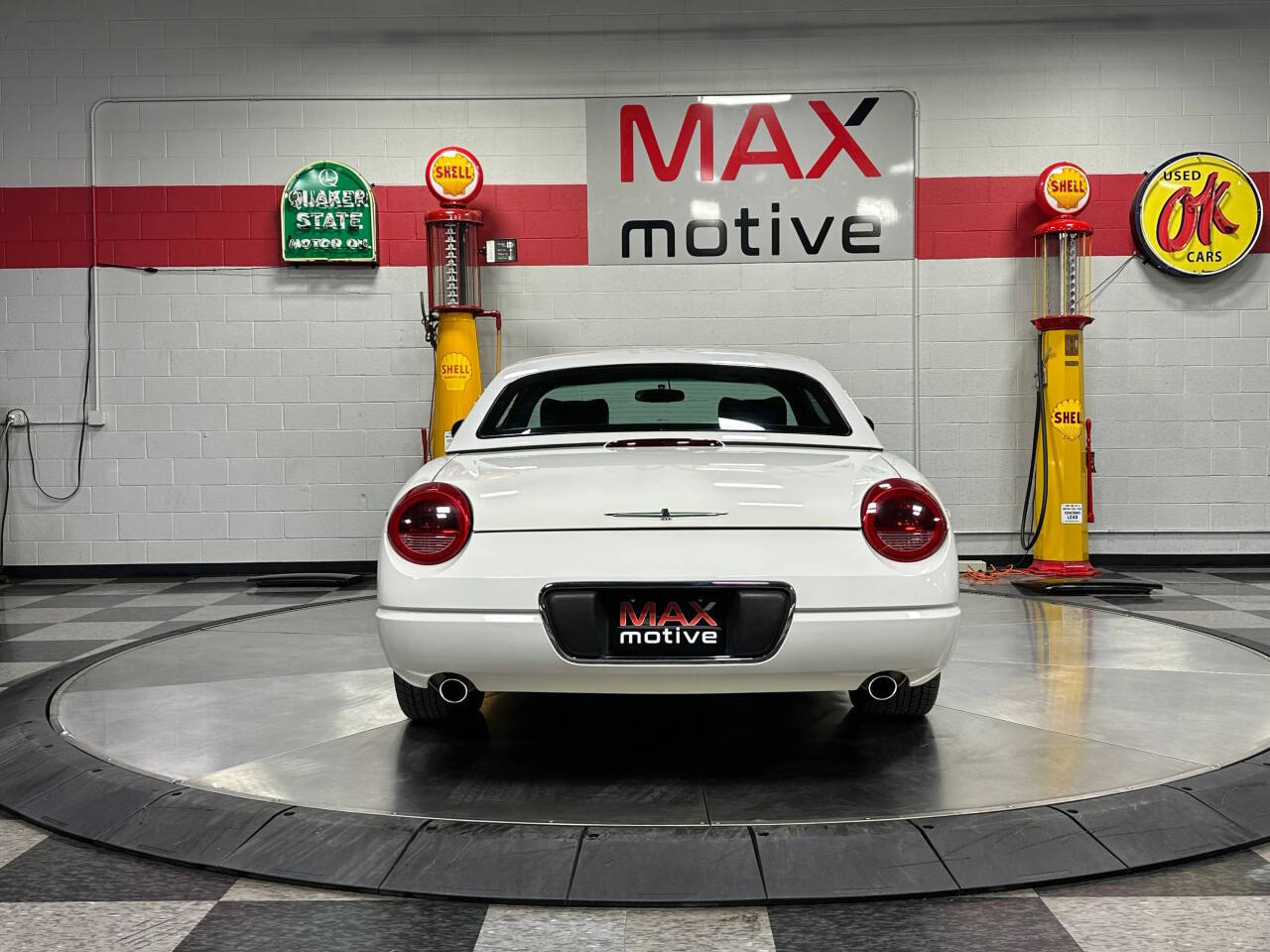 2003 Ford Thunderbird 12
