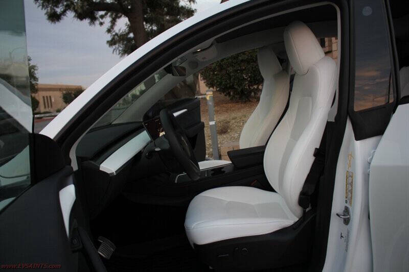 2025 Tesla Model Y Performance