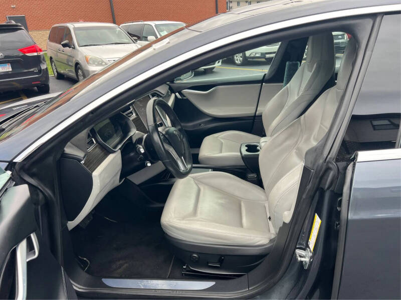 2015 Tesla Model S 70D