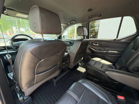2022 Chevrolet Traverse RS