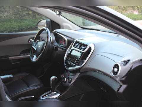 2019 Chevrolet Sonic Premier Auto