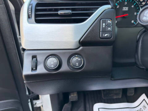 2017 GMC Yukon XL SLT