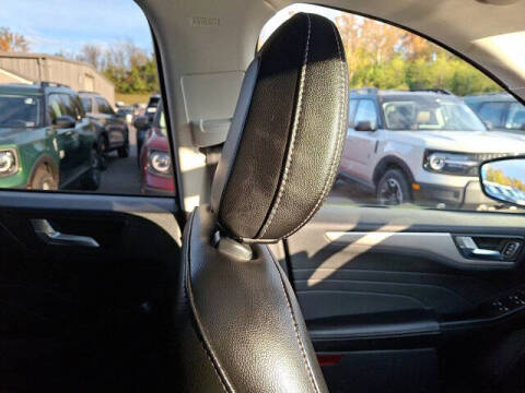 2022 Ford Escape SEL