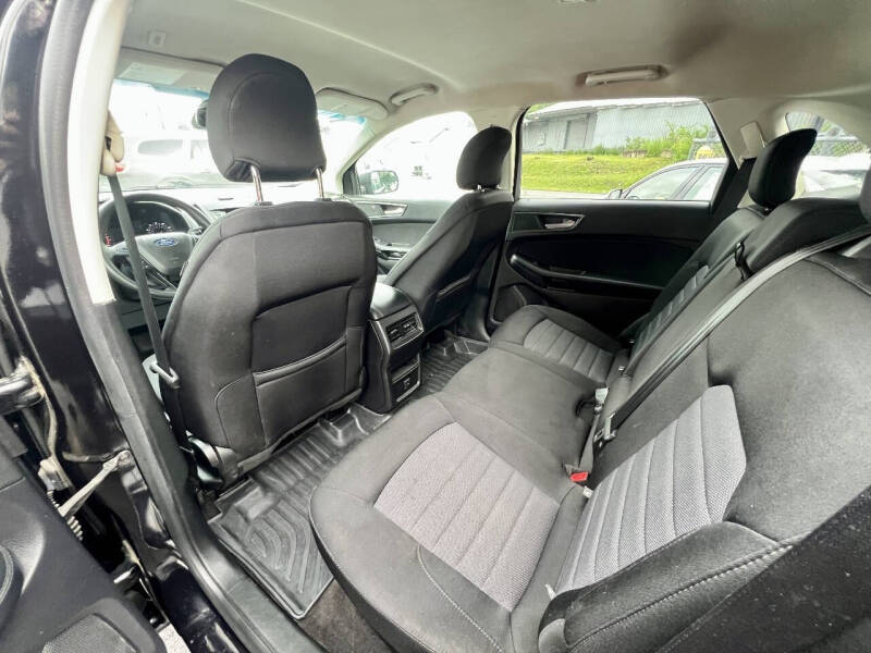2019 Ford Edge SE