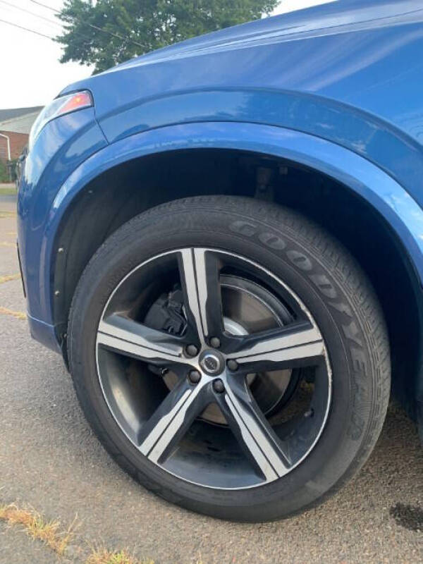 2017 Volvo XC90 T6 R-Design