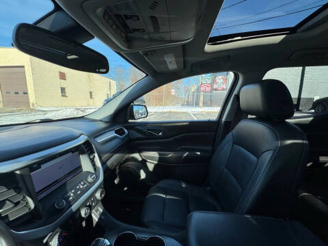 2017 GMC Acadia SLT-1