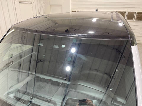 2022 Land Rover Defender 110 V8