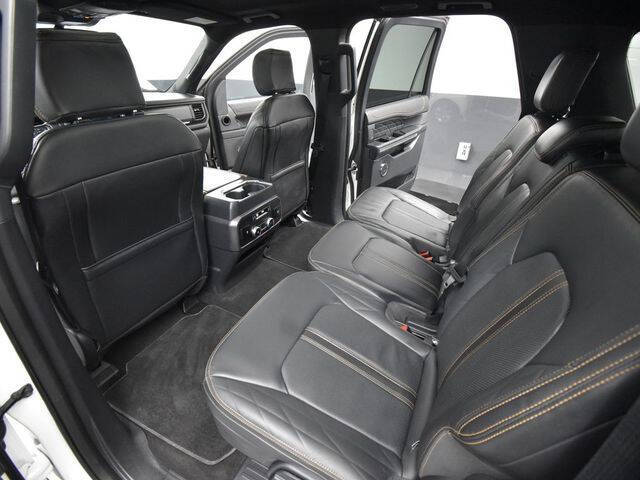 2024 Ford Expedition MAX Platinum