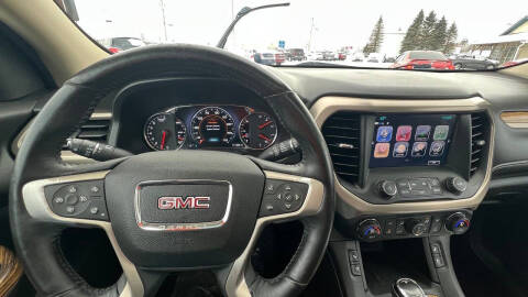 2017 GMC Acadia Denali