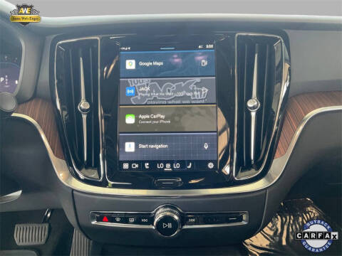 2024 Volvo S60 B5 Plus Dark Theme