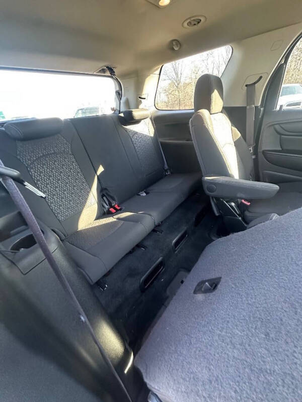 2014 GMC Acadia SLE-2