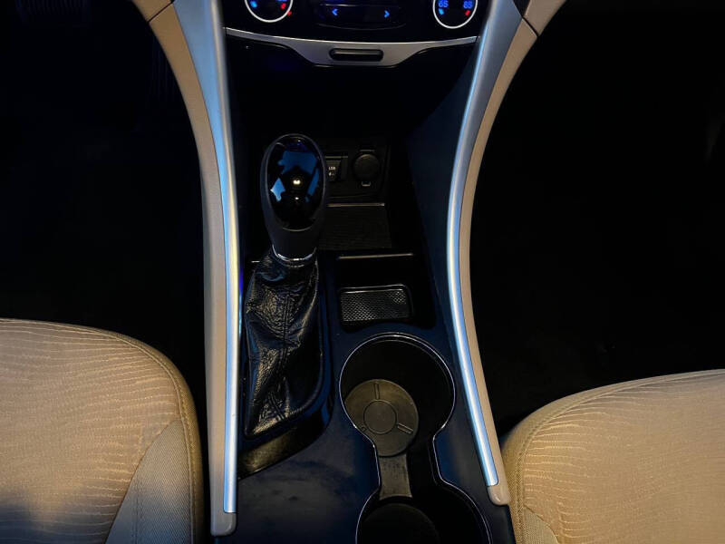 2011 Hyundai Sonata Hybrid