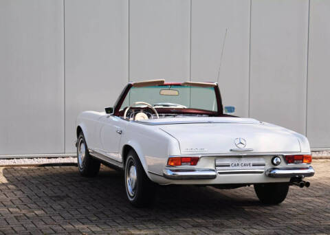 1969 Mercedes-Benz 280-Class