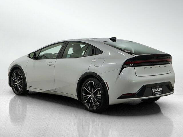 2025 Toyota Prius XLE