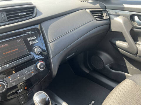 2017 Nissan Rogue S