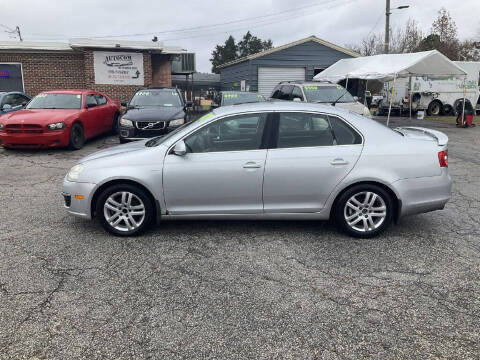 2007 Volkswagen Jetta for sale at Autocom, LLC in Clayton NC