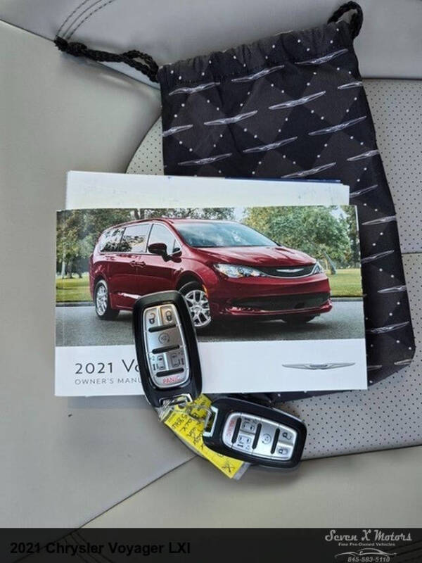 2021 Chrysler Voyager LXi