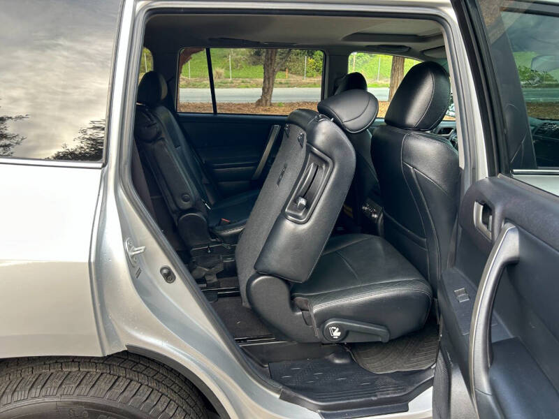 2013 Toyota Highlander SE