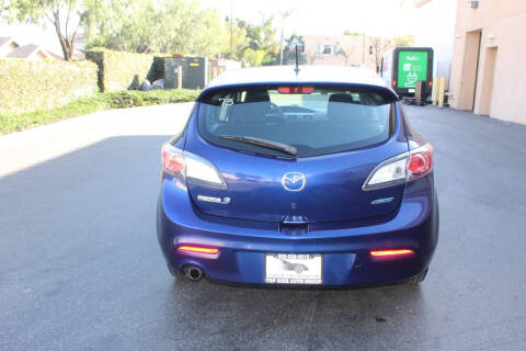 2013 Mazda MAZDA3 i Touring