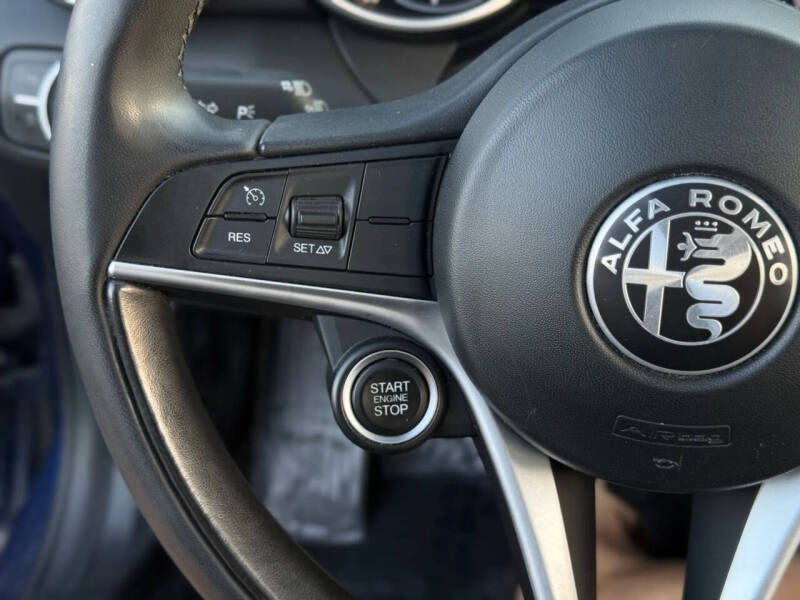 2017 Alfa Romeo Giulia Ti