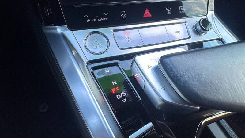 2019 Audi e-tron quattro Premium Plus