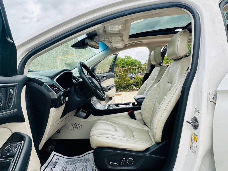 2019 Ford Edge Titanium
