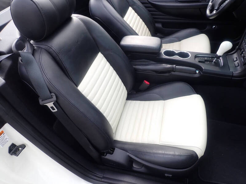 2003 Ford Thunderbird Premium