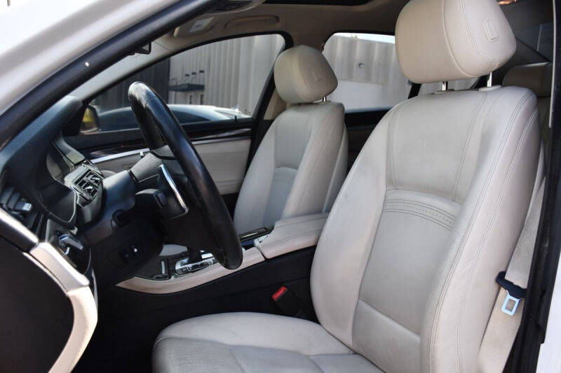 2016 BMW 5 Series 528i xDrive