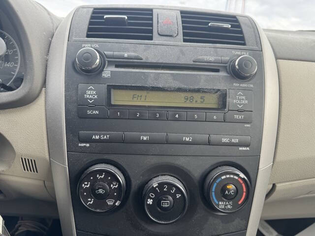 2010 Toyota Corolla LE