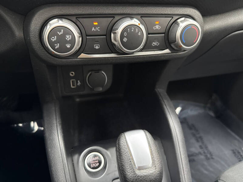 2023 Nissan Kicks S