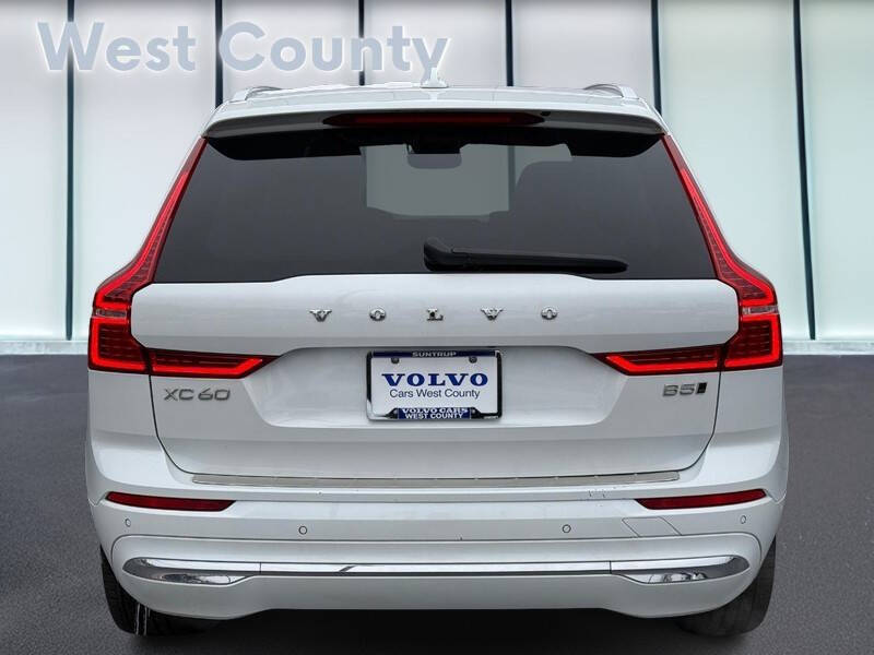 2023 Volvo XC60 B5 Plus Bright Theme