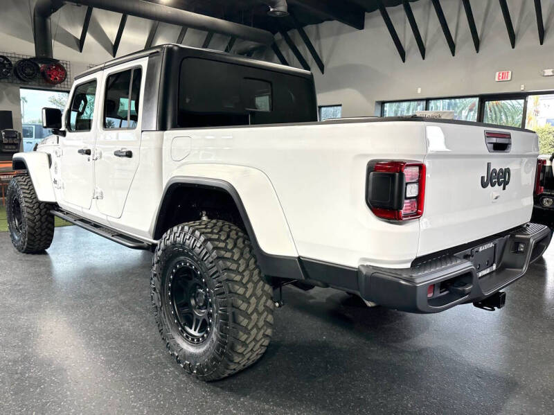 2024 Jeep Gladiator Willys