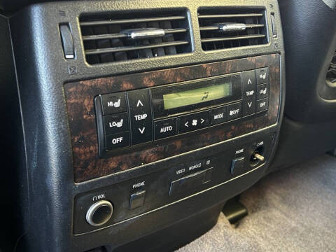 2013 Toyota Land Cruiser