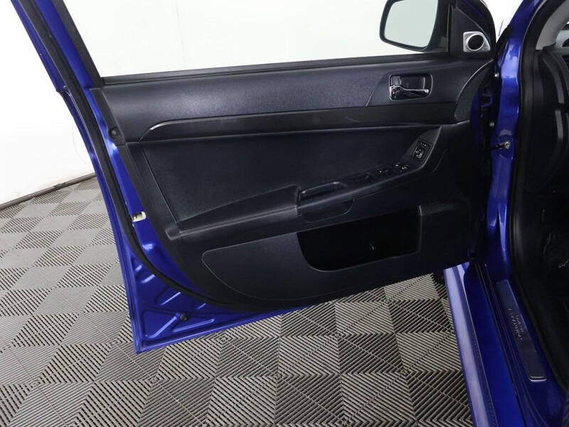 2011 Mitsubishi Lancer Evolution MR