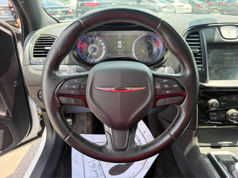 2016 Chrysler 300