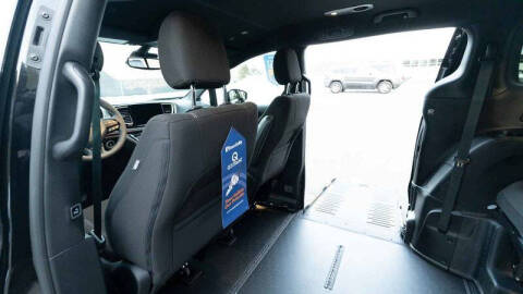 2024 Chrysler Pacifica Touring